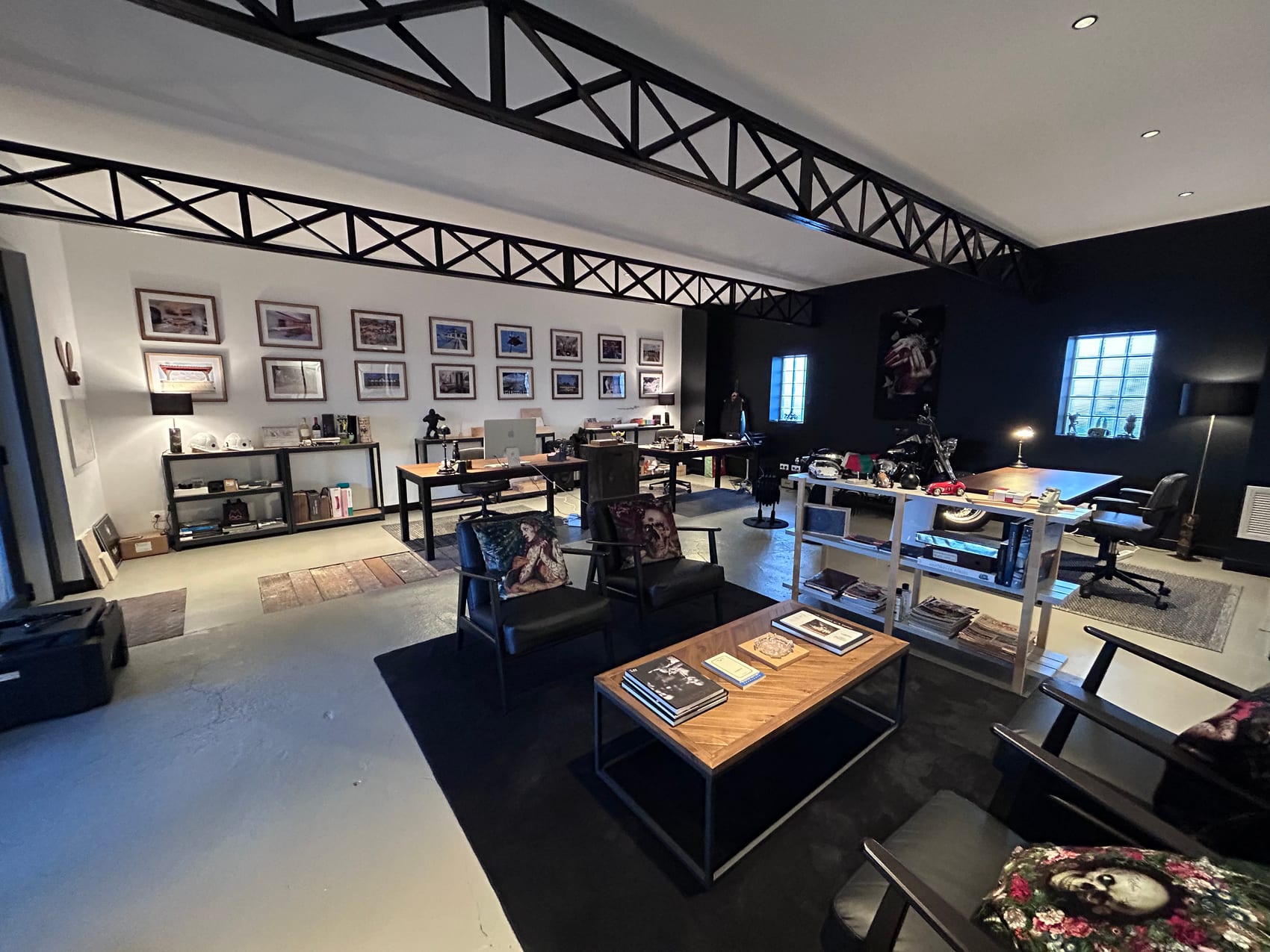 Le Loft · espace de travail de Black Rooster